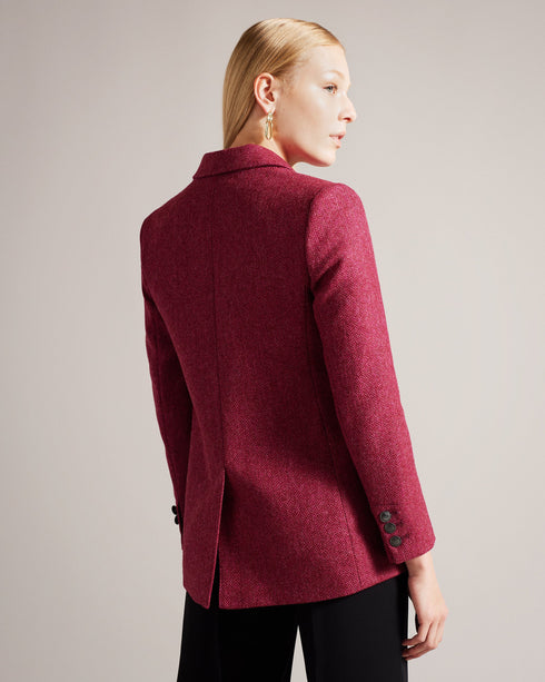 ALLYAAH-Jackets-Classic yet contemporary, ALLYAAH is crafted from luxurious 100% wool with a timeless herringbone texture. With its relaxed fit, this blazer strikes the perfect balance between comfort and style that'll fit right in to your daily rotation. Blazer 100% wool Herringbone texture Notched lapel Pockets Button fastening Relaxed fit- Ted Baker Romania